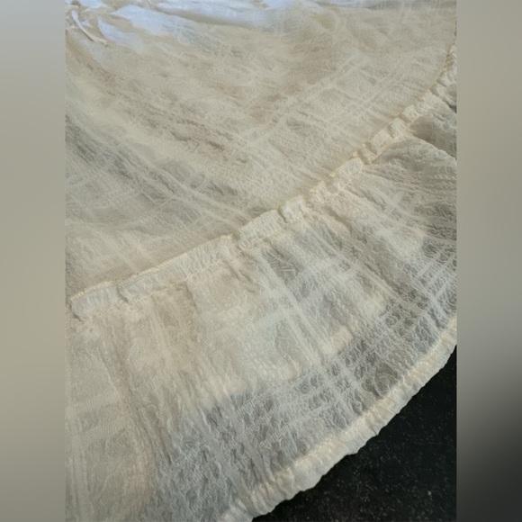 Forever 21 Cream Sleeveless Dress with tie around shoulders - Picture 4 of 6